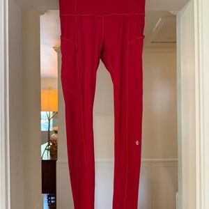 Lululemon Wonder Train Legging; size 4